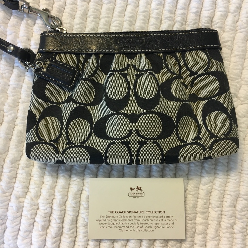 Coach signature collection wristlet- Black